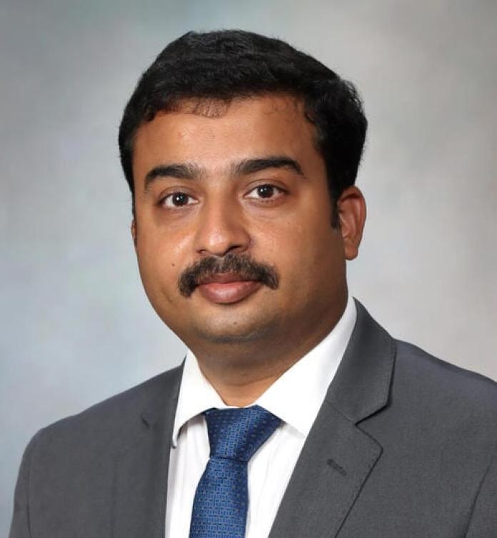 A photo of Karthik Muthusamy, MBBS.